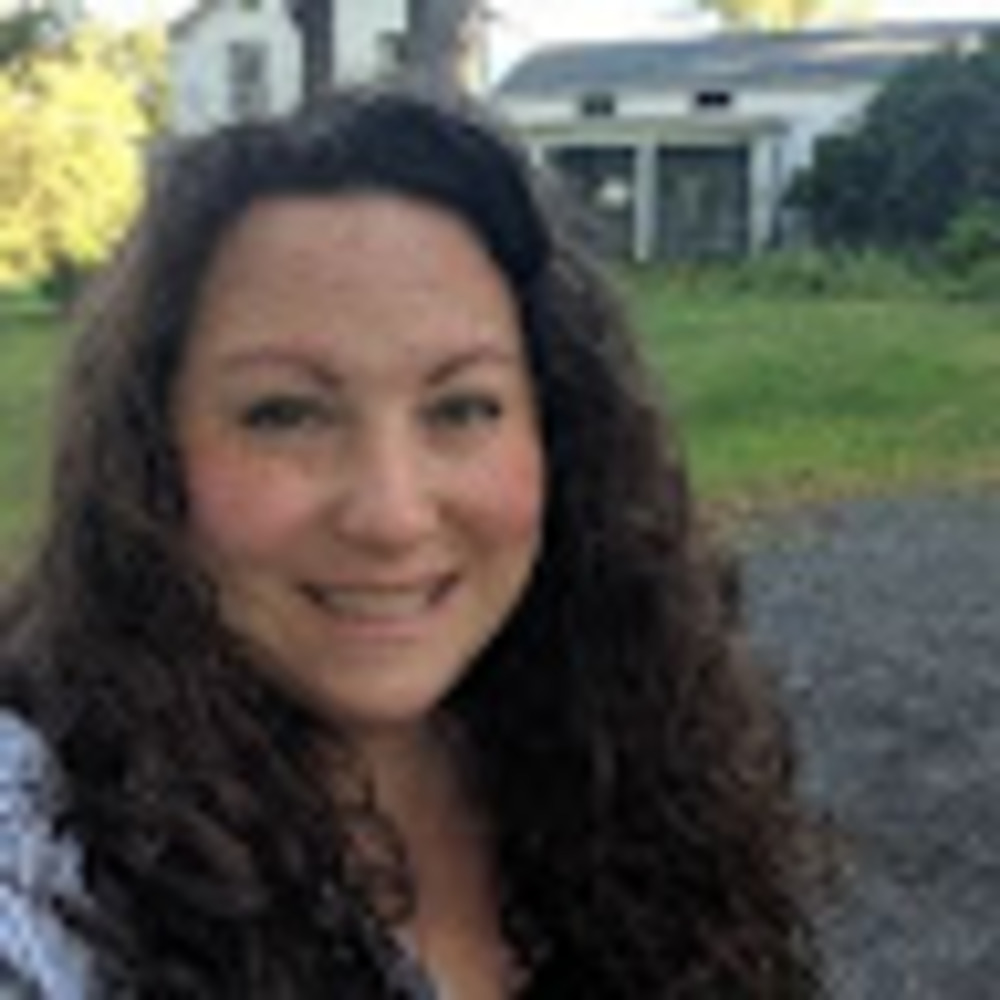 Meet your Posher, Courtney